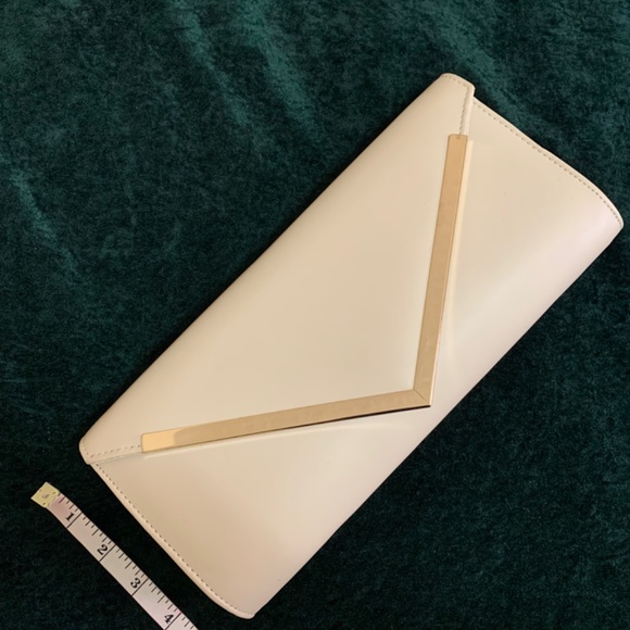 Aldo Clutch - Picture 6 of 6